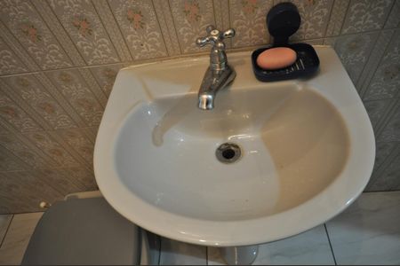 Casa à venda com 140m², 2 quartos e 2 vagasLavabo