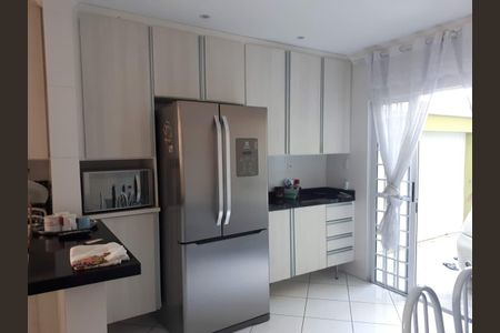 Casa para alugar com 3 quartos, 114m² em Rocha Miranda, Rio de Janeiro