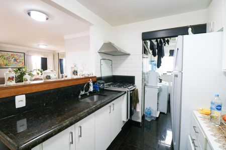 Apartamento à venda com 77m², 2 quartos e 2 vagas Apartamento à venda com 77m², 2 quartos e 2 vagasSala / Cozinha
