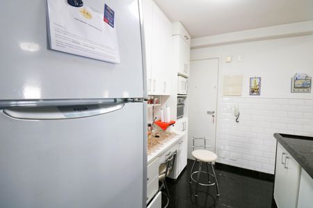 Apartamento à venda com 77m², 2 quartos e 2 vagas Apartamento à venda com 77m², 2 quartos e 2 vagasSala / Cozinha