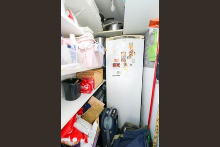 Apartamento à venda com 77m², 2 quartos e 2 vagas Apartamento à venda com 77m², 2 quartos e 2 vagasDespensa