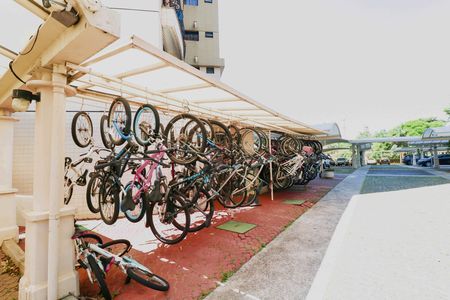 Apartamento à venda com 77m², 2 quartos e 2 vagas