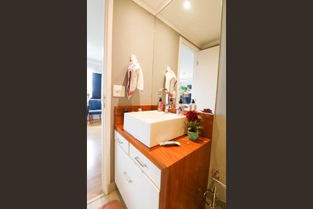 Apartamento à venda com 77m², 2 quartos e 2 vagas Apartamento à venda com 77m², 2 quartos e 2 vagasBanheiro