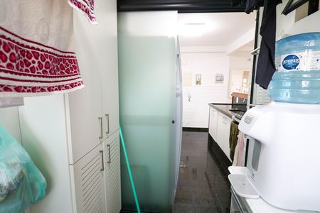Apartamento à venda com 77m², 2 quartos e 2 vagas Apartamento à venda com 77m², 2 quartos e 2 vagasÁrea de Serviço