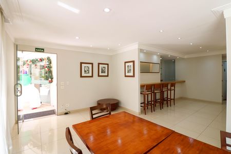 Apartamento à venda com 77m², 2 quartos e 2 vagas