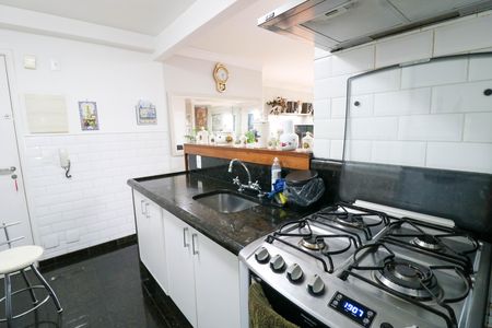 Apartamento à venda com 77m², 2 quartos e 2 vagas Apartamento à venda com 77m², 2 quartos e 2 vagasSala / Cozinha