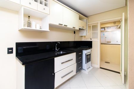 Apartamento à venda com 72m², 2 quartos e 1 vaga Apartamento à venda com 72m², 2 quartos e 1 vagaCozinha e Área de Serviço