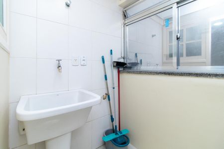 Apartamento à venda com 72m², 2 quartos e 1 vaga Apartamento à venda com 72m², 2 quartos e 1 vagaCozinha e Área de Serviço