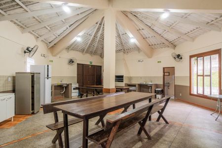 Apartamento à venda com 72m², 2 quartos e 1 vaga Apartamento à venda com 72m², 2 quartos e 1 vagaÁrea comum - Churrasqueira