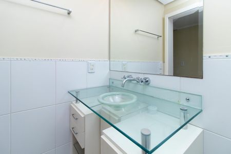 Apartamento à venda com 72m², 2 quartos e 1 vaga Apartamento à venda com 72m², 2 quartos e 1 vagaBanheiro