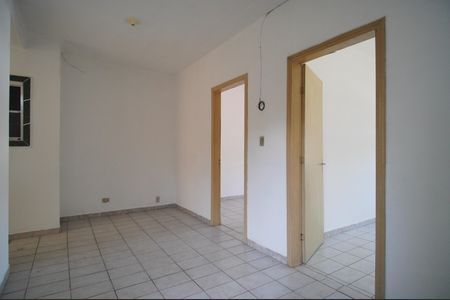 Apartamento para alugar com 75m², 2 quartos e 1 vagaSala