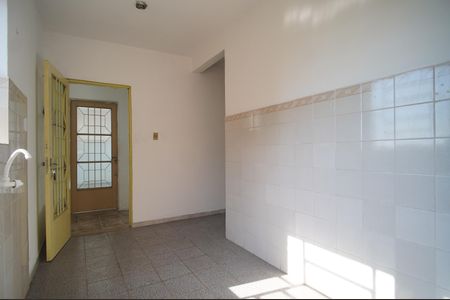 Apartamento para alugar com 75m², 2 quartos e 1 vagaCozinha
