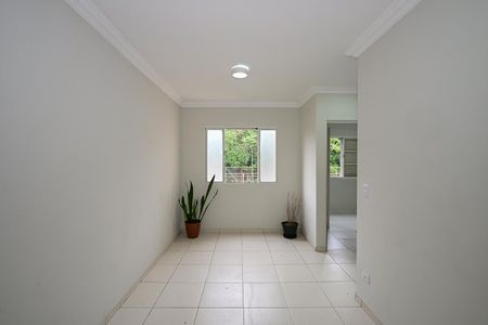 Sala de apartamento para alugar com 2 quartos, 45m² em Jardim Record, Taboão da Serra