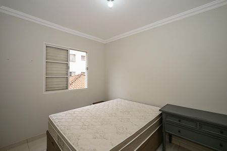 Quarto 2 de apartamento para alugar com 2 quartos, 45m² em Jardim Record, Taboão da Serra