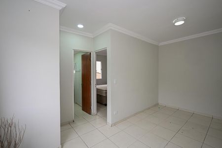 Sala de apartamento para alugar com 2 quartos, 45m² em Jardim Record, Taboão da Serra