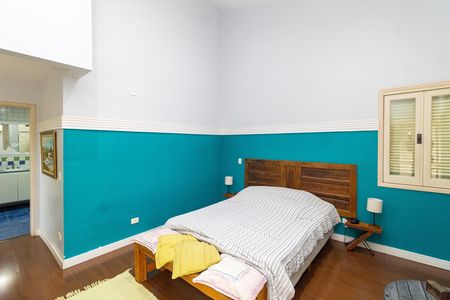 Casa de condomínio à venda com 288m², 4 quartos e 3 vagasSuíte 2