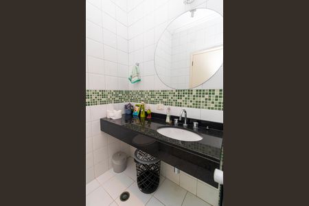 Casa de condomínio à venda com 288m², 4 quartos e 3 vagasBanheiro da Suíte 1