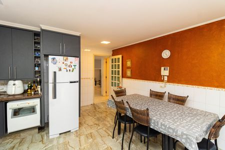 Casa de condomínio à venda com 288m², 4 quartos e 3 vagasCozinha