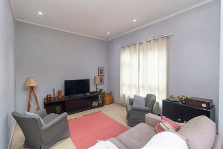 Casa de condomínio à venda com 288m², 4 quartos e 3 vagasSala de TV
