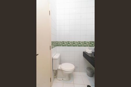 Casa de condomínio à venda com 288m², 4 quartos e 3 vagasBanheiro da Suíte 1