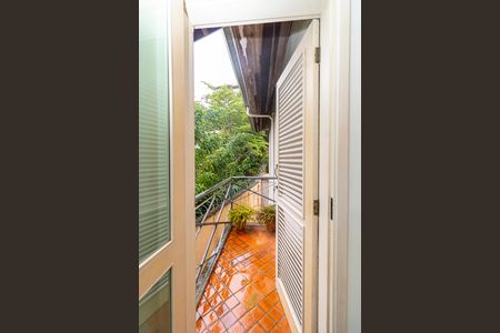 Casa de condomínio à venda com 288m², 4 quartos e 3 vagasSacada do Quarto
