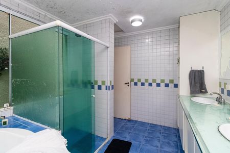 Casa de condomínio à venda com 288m², 4 quartos e 3 vagasBanheiro da Suíte 2