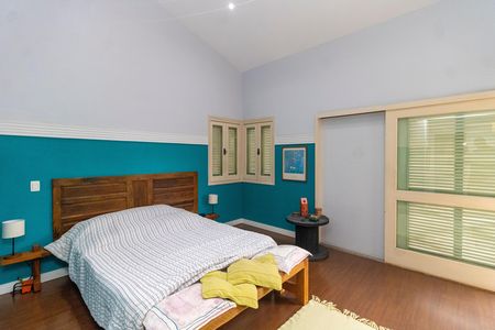 Casa de condomínio à venda com 288m², 4 quartos e 3 vagasSuíte 2