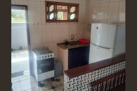 Casa para alugar com 2 quartos, 200m² em Vila Colonial, Cabo Frio