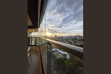 Apartamento para alugar com 123m², 3 quartos e 2 vagasVaranda