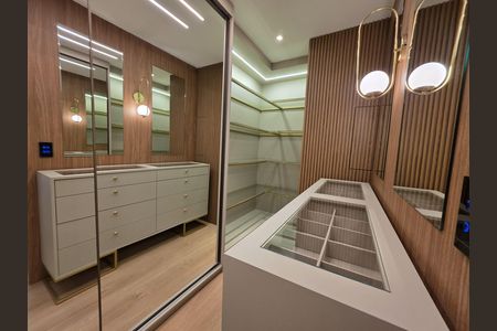 Apartamento para alugar com 123m², 3 quartos e 2 vagasCloset