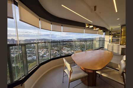 Apartamento para alugar com 123m², 3 quartos e 2 vagasVaranda
