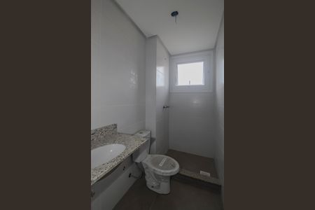 Apartamento à venda com 66m², 2 quartos e 2 vagasBanheiro da Suíte