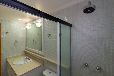 Apartamento à venda com 90m², 3 quartos e 2 vagasBanheiro da Suíte 1