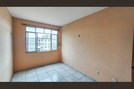 Sala de apartamento para alugar com 2 quartos, 31m² em Irajá, Rio de Janeiro