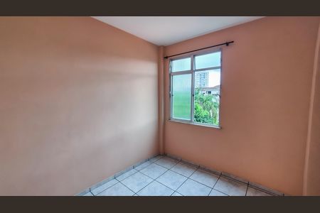 Quarto de apartamento para alugar com 2 quartos, 31m² em Irajá, Rio de Janeiro