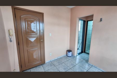 Sala de apartamento para alugar com 2 quartos, 31m² em Irajá, Rio de Janeiro