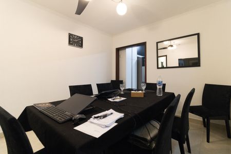 Casa à venda com 179m², 3 quartos e 2 vagas Casa à venda com 179m², 3 quartos e 2 vagasSala de Almoço