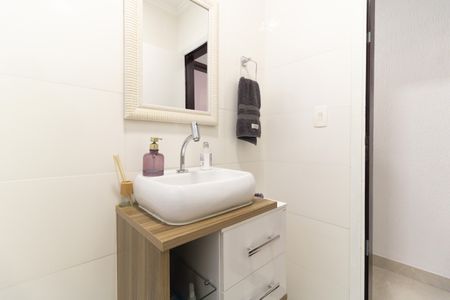 Casa à venda com 179m², 3 quartos e 2 vagas Casa à venda com 179m², 3 quartos e 2 vagasLavabo