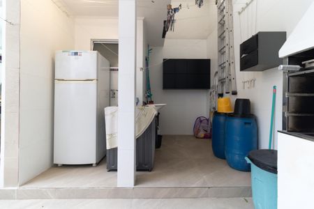 Casa à venda com 179m², 3 quartos e 2 vagas Casa à venda com 179m², 3 quartos e 2 vagasLavanderia