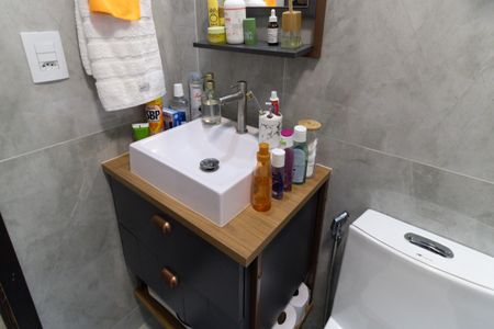 Casa à venda com 179m², 3 quartos e 2 vagas Casa à venda com 179m², 3 quartos e 2 vagasBanheiro da Suíte