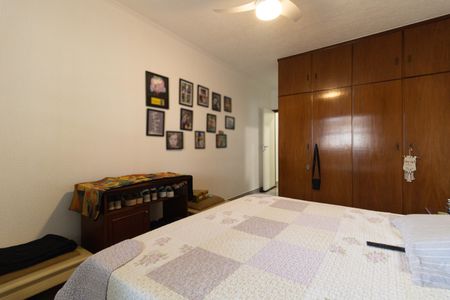 Casa à venda com 179m², 3 quartos e 2 vagas Casa à venda com 179m², 3 quartos e 2 vagasSuíte