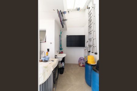 Casa à venda com 179m², 3 quartos e 2 vagas Casa à venda com 179m², 3 quartos e 2 vagasLavanderia
