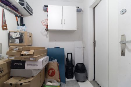 Casa à venda com 179m², 3 quartos e 2 vagas Casa à venda com 179m², 3 quartos e 2 vagasQuarto de Serviço