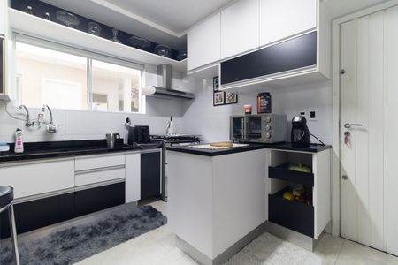 Cozinha  de casa à venda com 3 quartos, 179m² em Vila Vera, São Paulo