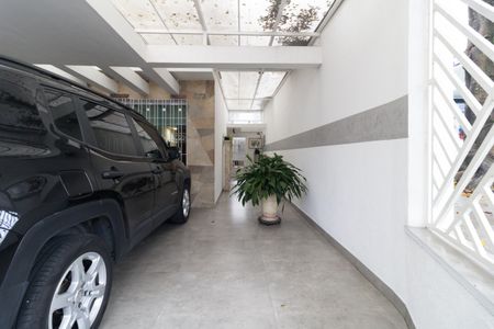 Casa à venda com 179m², 3 quartos e 2 vagas Casa à venda com 179m², 3 quartos e 2 vagasGaragem