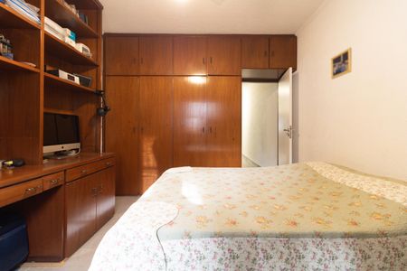 Casa à venda com 179m², 3 quartos e 2 vagas Casa à venda com 179m², 3 quartos e 2 vagasQuarto 2