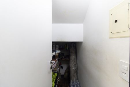 Casa à venda com 179m², 3 quartos e 2 vagas Casa à venda com 179m², 3 quartos e 2 vagasDispensa