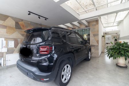 Garagem  de casa à venda com 3 quartos, 179m² em Vila Vera, São Paulo