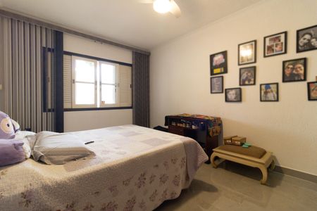 Casa à venda com 179m², 3 quartos e 2 vagas Casa à venda com 179m², 3 quartos e 2 vagasSuíte