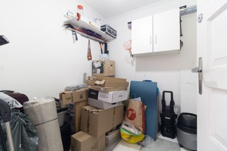 Casa à venda com 179m², 3 quartos e 2 vagas Casa à venda com 179m², 3 quartos e 2 vagasQuarto de Serviço